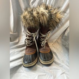 Size 7 US Sorel women’s winter boots